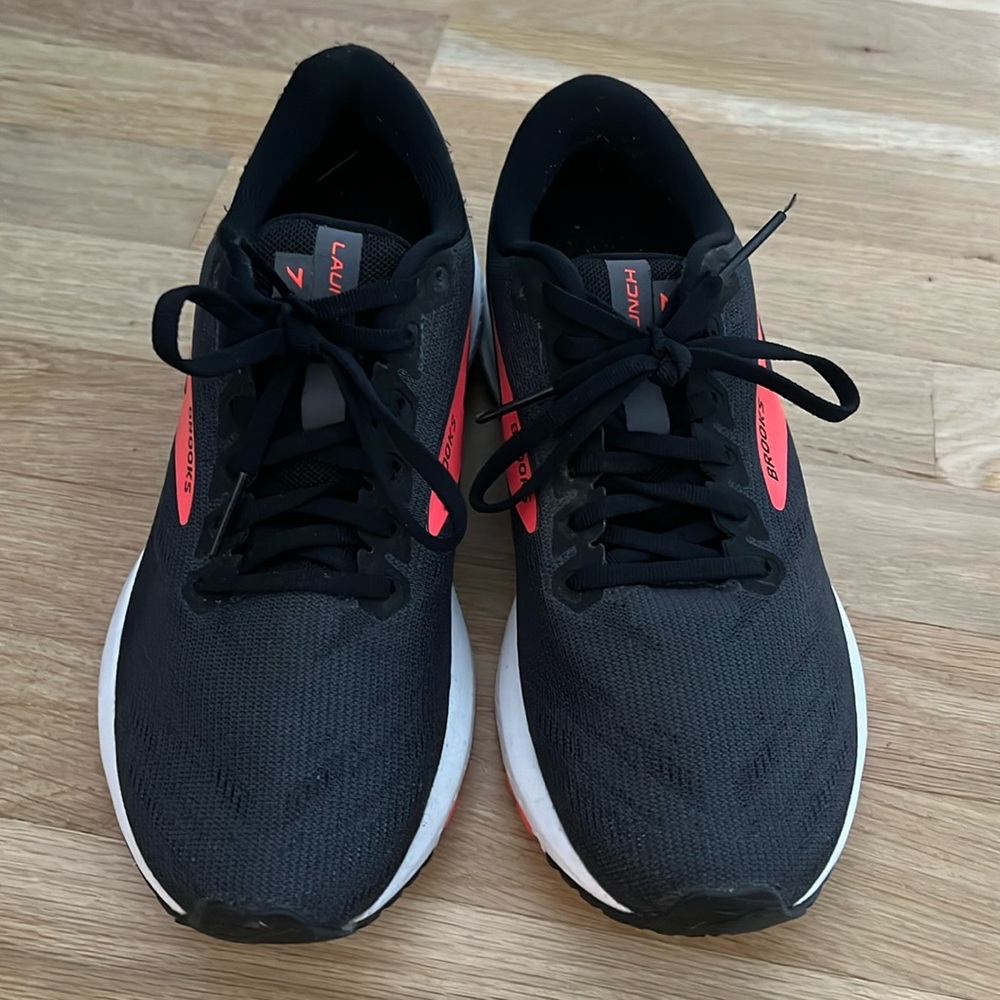 Women’s Brooks Launch 7 Size 8.5